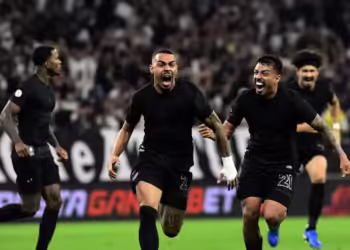 Corinthians Goleia Athletico-PR e Garante Três Pontos Importantes no Brasileirão