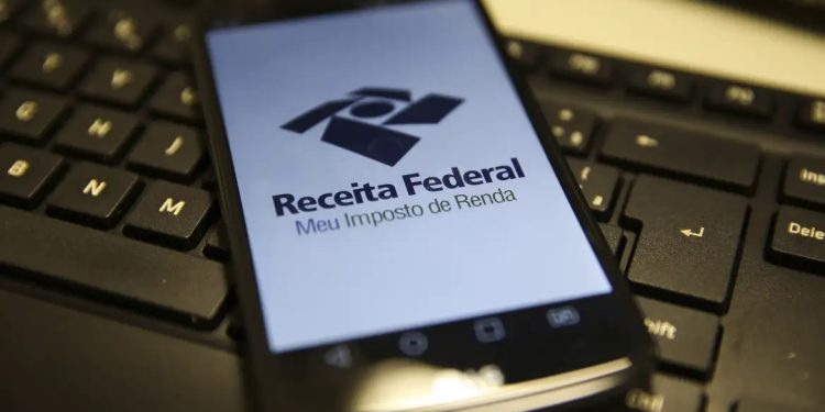“Restituição do Imposto de Renda: Receita Federal Libera Consulta ao Lote de Novembro”