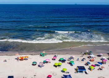 “IAT Inicia Monitoramento de Balneabilidade no Paraná para Garantir Verão Seguro aos Banhistas”