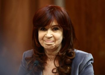 Cristina Kirchner Enfrenta Derrota Judicial e Planeja Reação Política: Condenação por Corrupção é Mantida