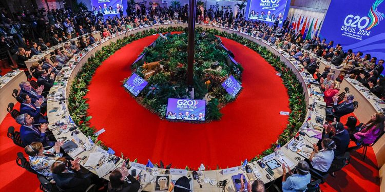 “G20 no Brasil: Contradições, Gastos Excessivos e Agendas de Esquerda em Evidência”