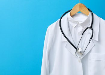 “Falso Médico com Passado Criminoso no Acre é Indiciado por Seis Crimes no Ceará”