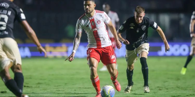 “Internacional Vence Vasco em São Januário e Segue Firme na Briga por Vaga Direta na Libertadores”