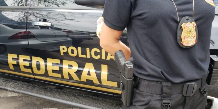 “Falso Vigilante é Flagrado pela Polícia Federal no Paraná: Segurança Improvisada Acaba em Prisão”
