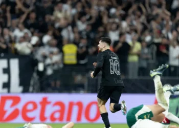 “Corinthians Supera Palmeiras em Clássico Tenso e Respira na Luta Contra o Rebaixamento”