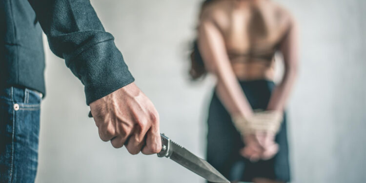 “Fim de Relacionamento com Ameaças e Facão no Centro de Prudentópolis”