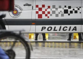 Criança de 4 Anos Morre Durante Confronto Entre Polícia e Criminosos em Santos