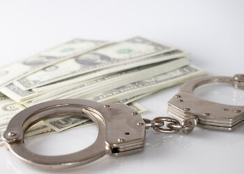 “Guardião ou Ameaça?”: MPRJ Prende 22 Policiais por Esquema de Propina na Baixada Fluminense