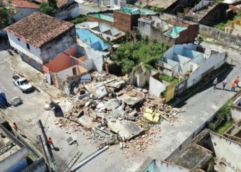 Explosão de Gás Provoca Desabamento de Prédio em Maceió, Resultando em Três Mortes