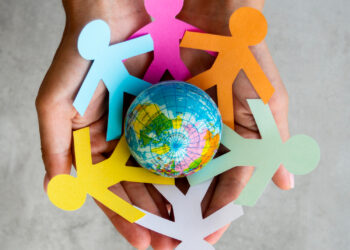 A Agenda Woke: Surgimento, Definição e Impacto na Sociedade