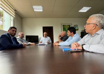 “Cantagalo Recebe Impulso Milionário com Programa Rota do Progresso: Deputado Artagão Júnior e Prefeito João Konjunski Selam Parceria com o Governo do Paraná”