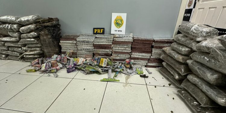 “Perseguição e Apreensão na BR 277: Acidente Exibe um ‘Armazém’ de Drogas e Surpreende Polícia”
