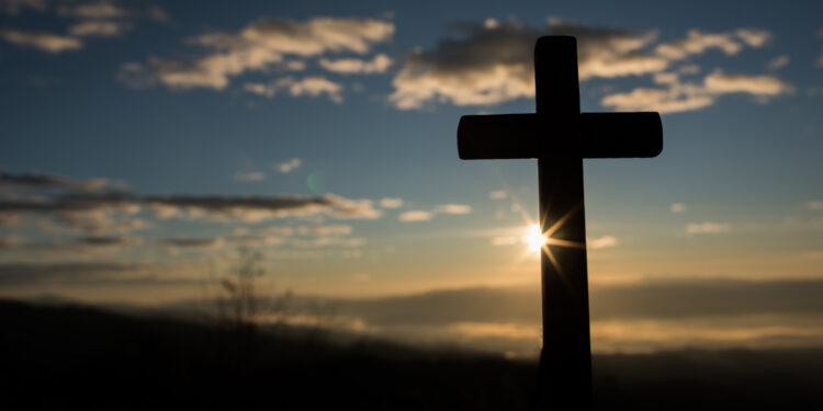 “Os Desafios de Ser Cristão no Século 21: Da Centralidade de Cristo à Cultura Antropocêntrica”