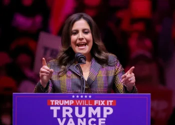 “Donald Trump Nomeia Elise Stefanik como Embaixadora nas Nações Unidas para Nova Administração”