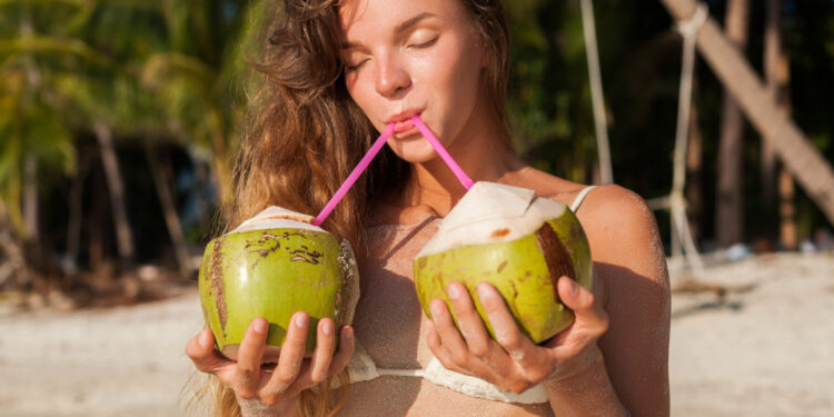 Água de Coco: Hidratação Saudável e Seus Benefícios