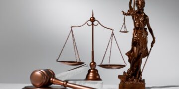 “Silêncio Ensurdecedor: O Caso Kenny Rogers e a Luta por Justiça para José Maceno de Almeida”