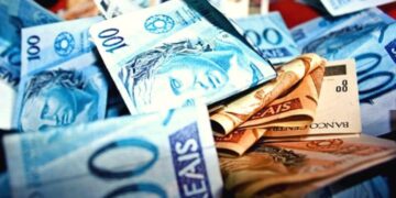“Juros nas Alturas, Dívida Explosiva e Dólar Galopante: O Brasil de 2025 na Mira da Crise Econômica”