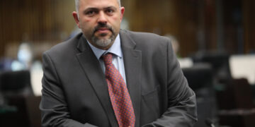 “O Dia Seguinte: Deputado Artagão Expõe Bastidores da Política em Guarapuava”