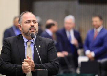 “Deputado Artagão Júnior Destina R$ 950 Mil para Melhorias em Escolas Estaduais de Guarapuava e Pinhão”