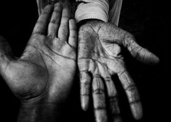 “Terror Doméstico: Casal de Idosos Pede Socorro Após Ataque do Próprio Filho em Guarapuava”