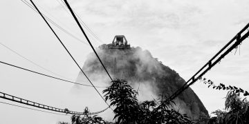 Tragédia no Complexo do Lins: Médica da Marinha é Vítima da Violência Urbana no Rio de Janeiro