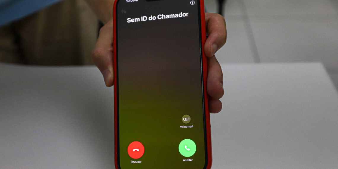 A Revolução Silenciosa: Como o Paraná Combate o Assédio Telefônico com Tecnologia”
