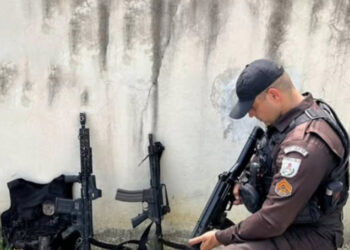 “Realidade Carioca: Policial é Preso com Armamento Pesado, mas Bons Exemplos Também Existem”