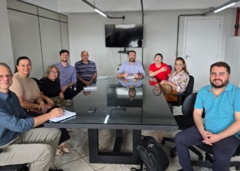 “Desafio e Compromisso: Secretaria de Saúde de Guarapuava Inicia Novo Ciclo com Equipe Técnica e Foco em Humanização sob a Liderança do Prefeito Denilson Baitala”