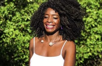 Vereadora do PSOL solicita carro blindado à Câmara de Salvador