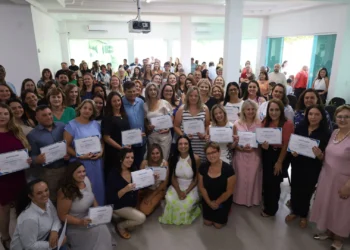 Prefeitura de Guarapuava dá posse a novos diretores da rede municipal de ensino e celebra início de um novo ciclo na educação