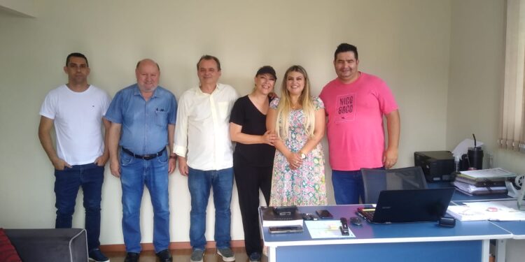 “UGAM em Ação: Unindo Comunidades e Promovendo Desenvolvimento em Guarapuava”