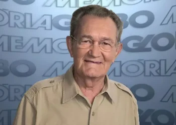 Luto no jornalismo: Morre Léo Batista, ícone da comunicação esportiva, aos 92 anos