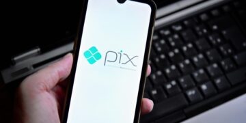 “Revogação do Monitoramento do Pix: Economia Fragilizada, Pressões Populares e a Verdadeira Face de um Governo Sem Cortes”