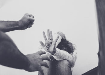 “Homem Toma cachaça Super – Homem e  Quebra Tudo: Violência Contra a Mulher Vira Esporte em Guarapuava”