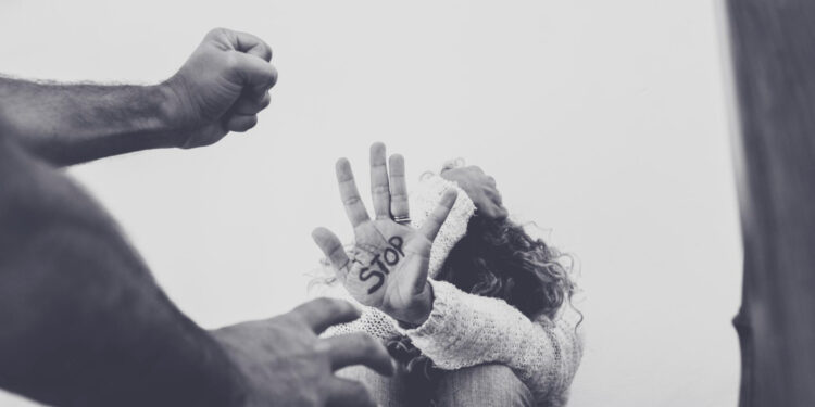 “Homem Toma cachaça Super – Homem e Quebra Tudo: Violência Contra a Mulher Vira Esporte em Guarapuava”