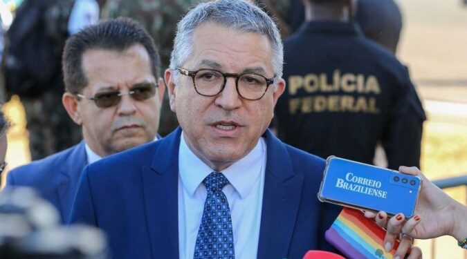 “Governo Anuncia Reforma do Imposto de Renda para 2025: Mais uma Promessa Eleitoral?”