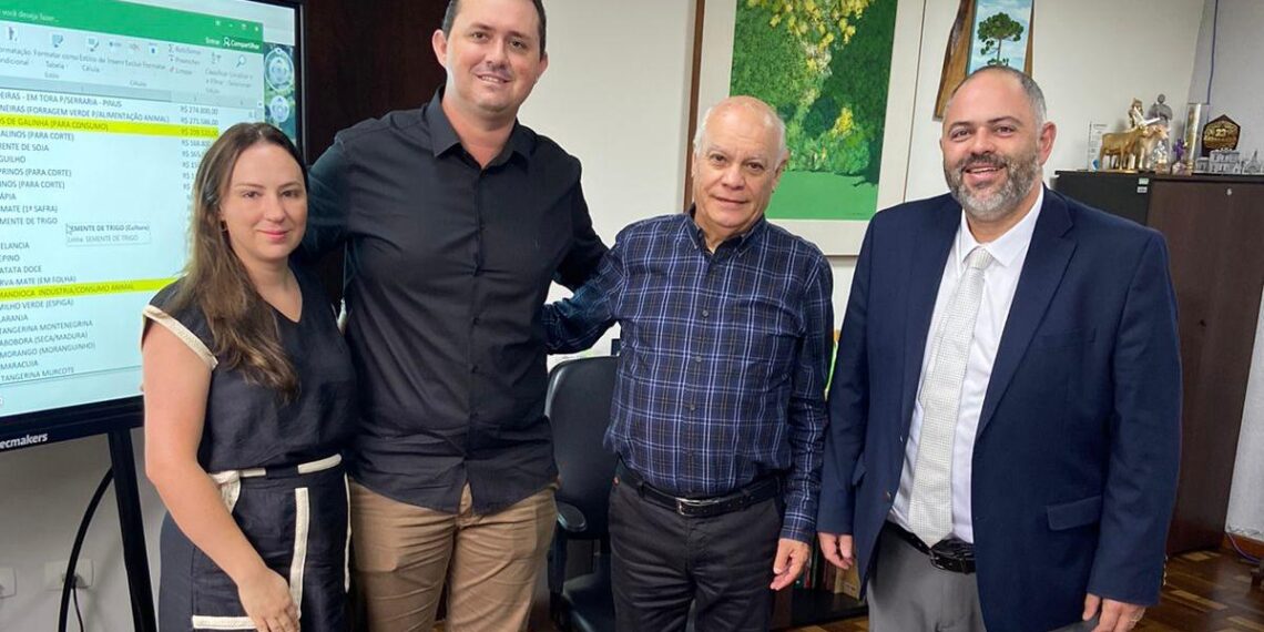 “Artagão Júnior Fortalece Agricultura Paranaense com Encontro de Prefeitos”