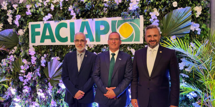 Deputado Fabio Oliveira: O Guardião do Setor Produtivo do Paraná Ganha Nova Aliada na Faciap para 2025-2026!