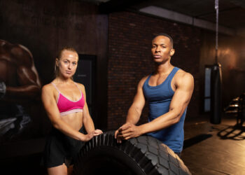 O Silicone Que Virou Circo: Aventura Insana na Academia Local