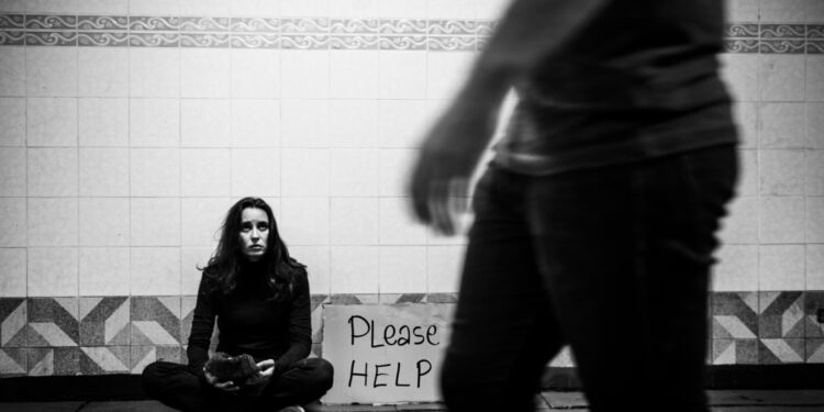 A Dança das Sombras: Por Que a Violência Contra a Mulher Ganha Ritmo em Guarapuava?