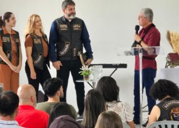 “Uma Nova Jornada de Fé: A Posse do Pastor Paulo Quinelato na Igreja Metodista de Cambira”