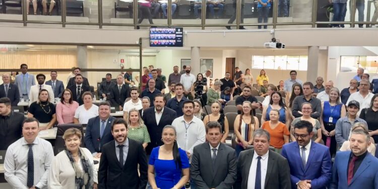 “Guarapuava Inicia 2025 com Sessão de Otimismo e Compromisso com a Comunidade”