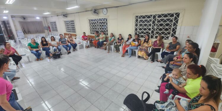 “Transforme Seu Destino: Reunião Exclusiva para Mulheres com Histórias Reais de Superação!”