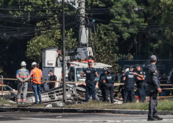 Tragédia no Céu de São Paulo: Avião Cai na Barra Funda, Deixando Dois Mortos e a Cidade em Choque