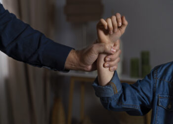 “O Copo que Transborda em Dor: Violência Doméstica Fere Mais uma Vida em Guarapuava”