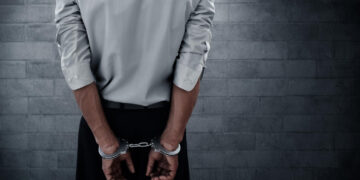 “A Sombra do Passado: Um Assassino nas Ruas de Guarapuava é Capturado”