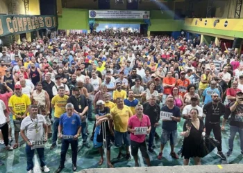 Correios no “Sedex 10” para o Abismo: Greve, Racha e a Conta que Sobra para Você!