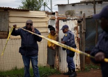 Massacre na Taberna: Doze Homens Armados Espalham Terror e Morte na África do Sul