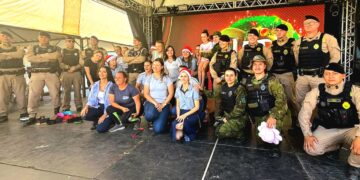 Sementes de Esperança: Polícia Ambiental Transforma o Natal de Crianças Atingidas por Tornado
