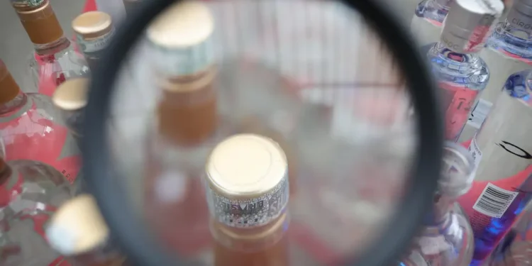 Veneno no Copo: O Rastro Letal do Metanol que Assombra o Estado de São Paulo